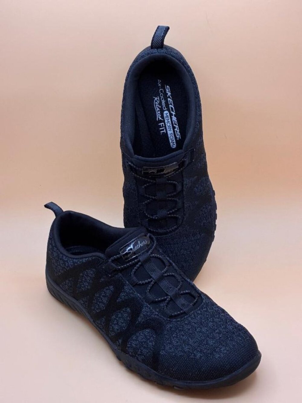 Skechers Relaxed Fit Women Sz 7.5 Black Air-Cooled Memory Foam Slip On Sneakers